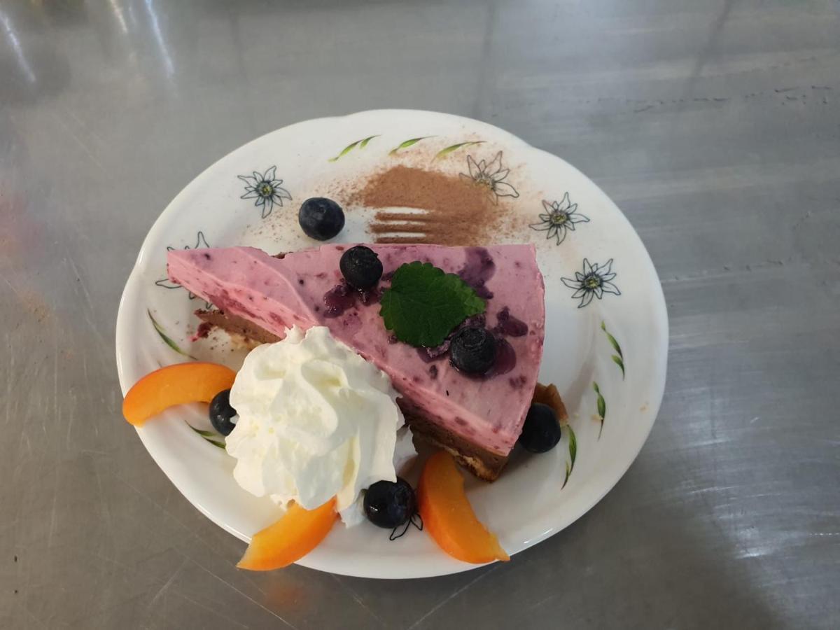 Hotel-Restaurant-Linde ギュントリッシュヴァント エクステリア 写真